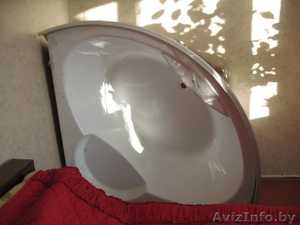 Продаётся ванна белая новая акриловая, угловая #7173