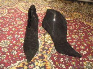 очень красивые замшевые полусапожки #23699