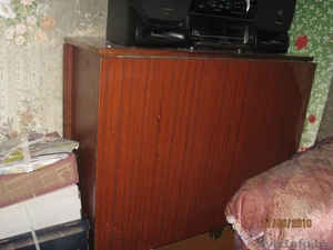 Продам стол-книгу,  табуретки,  люсту,  мойку. Срочно! #46858