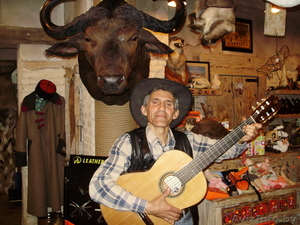 Игра на гитаре,  аккомпонемент #46925