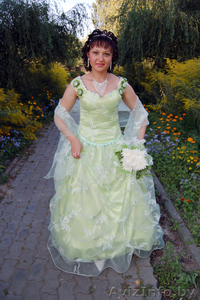 прекрасное зеленое платье #57348