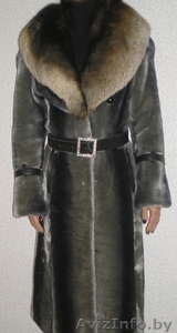 Продаю мутоновую шубу, длинная, песцовый воротник, размер 42/44, телеф-5441664(мтс). #90018