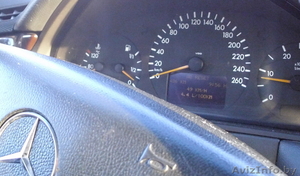 Mерседес Бенц Е200 #115224