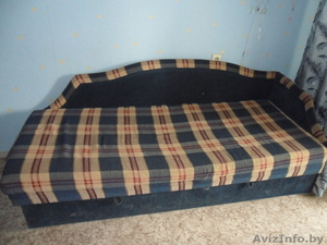 тахта б/у синего цвета #294244