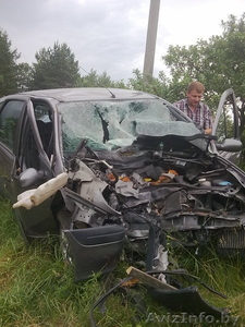 машина битая рено меган сценик #327563