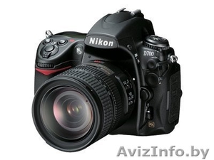 Nikon D700 Лічбавыя люстраныя фотакамеры з Nikon AF-S VR 24-120mm аб'ектывам. #389599