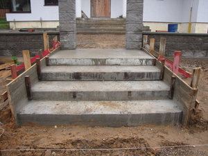 строительство бетонных лестниц,  маршей для домов и дач #451832