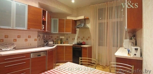 Продам 3-х комнатную квартиру в кирпичном доме в центре Минска (К.Маркса, 36) #479568