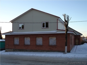 Торговое здание в центре города (России,  недалеко от границы) #490041