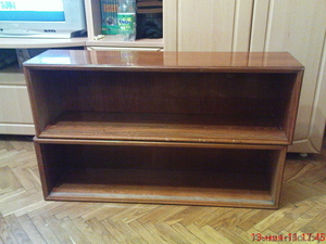 Полка книжная застекленная #541912