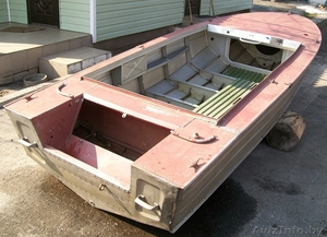 Катер Днепр красный (кузов) #598649