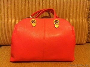 новая кожаная шикарная сумка Moschino из натуральной кожи #581690