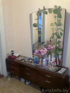 продам триляж с 2-мя тумбочками б/у #617378