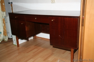 старый деревянный стол #608602