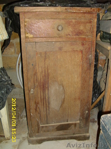Старинная тумбочка #641677