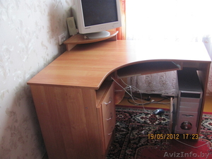 Продаю стол компьютерный #668744