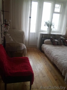 Сдам(2 девушкам на 10-20 дней ) большую, современныю,  меблированную  комнату 18м #686631