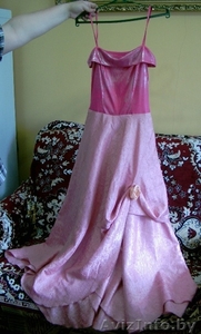 Очень красивые женские платья вечерние продам недорого #693261