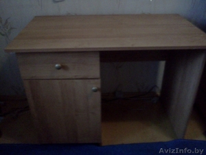 стол письменный пр-во пинскдрев б/у #744312