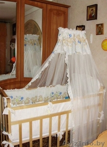 Продам кроватку+комплект в кроватку+матрасик #755631