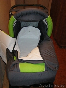 Детская коляска-трансформер,  новая,  серо-салатового цвета #786601