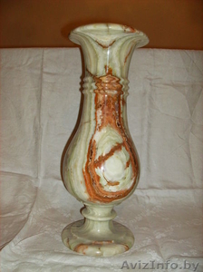 Иранская ваза из оникса.  #803470