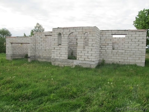 участок 10 сот. с недостроенным домом #883304