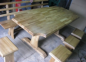 ПРОДАМ СТОЛ,  4 ТАБУРЕТКИ,  СКАМЬЮ ИЗ МАССИВА ДУБА. #918763