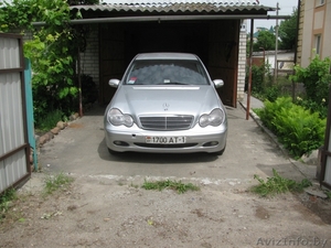 Легковой автомобиль. #909088