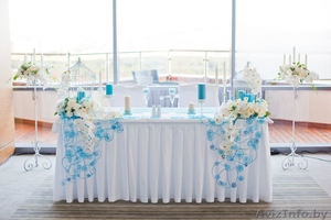 Оформление свадебного зала в голубом цвете #915384