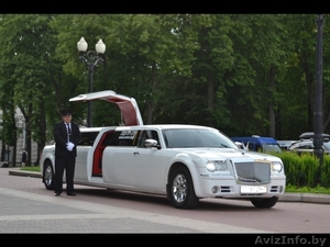 новый лимузин Крайслер 300С 2013 года #930121