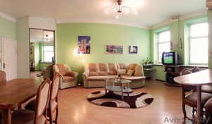 ПРОСПЕКТ НЕЗАВИСИМОСТИ,  43-на сутки #960304