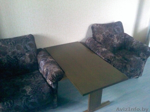 Кресла и журнальный столик #959036