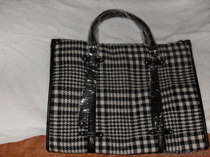 ПРОДАМ СУМКУ ЖЕНСКУЮ НОВУЮ #1029514