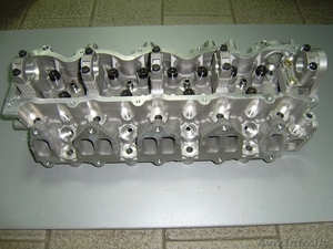 Mazda MPV 2.5 TDI головка блока #1118240