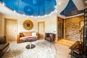 Трехкомнатная квартира-студия в центре города #1240210