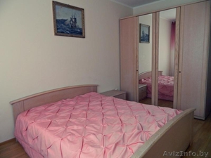 Сдам 3-х комнатную квартиру на длительный срок  по ул Лиможа #1260143