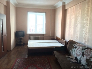 Сдаю 4-х комн. квартиру в Центре города(напротив ЦУМа) #1283722