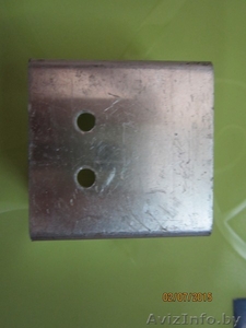 Салазка алюминиевая с прорезью #1294909