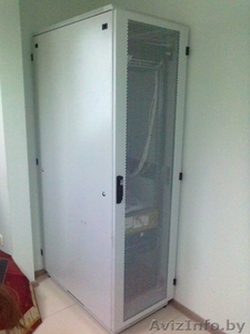 Шкаф телекоммуникационный (серверный) напольный TWT серии Business #1379118