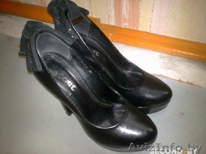 Продам туфельки