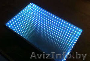 Журнальный столик с эффектом бесконечности #1413954