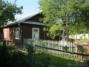 Половина дома с хозяйственными посторойками и гаражем в Кобрине #1429846