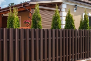 Забор из металлического штакетника #1479439