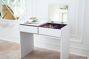 Туалетный столик с зеркалом #1477792