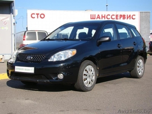 Комфортный и удобный Toyota Matrix #1506844