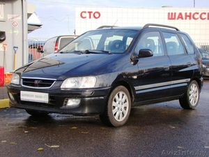 Вместительный Mitsubishi Space Star #1510997