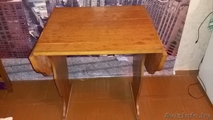 Продам кухонный стол. Хорошее состояние. Массив. Крепкий. Удобный для искользова #1538825