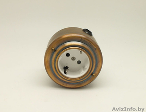 Розетка 16 А с заземлением Petrucci,  латунь,  Патина коричневая. #1546075