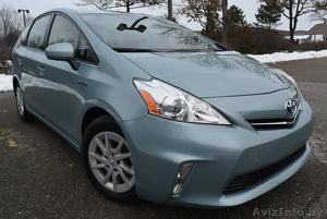 Автомобиль Тoyota Prius V #1550066